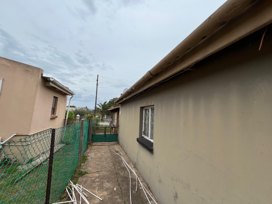 To Let 3 Bedroom Property for Rent in Bothasrus Eastern Cape